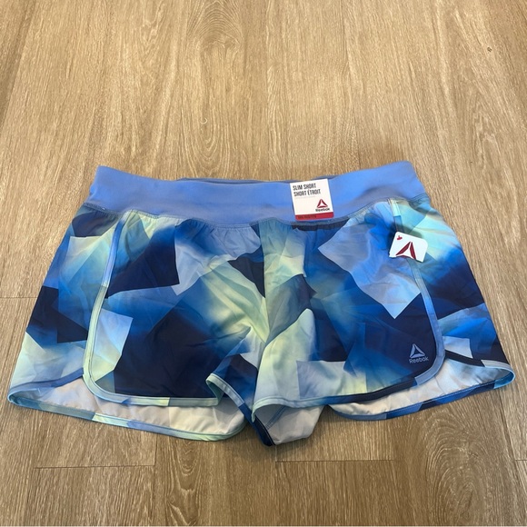 Reebok women’s XXXL 3XL Blue Geometric Athletic Shorts NWT - Picture 1 of 5